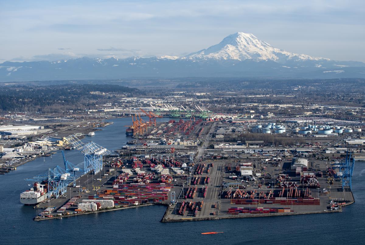 Port of Tacoma commercial waterfront