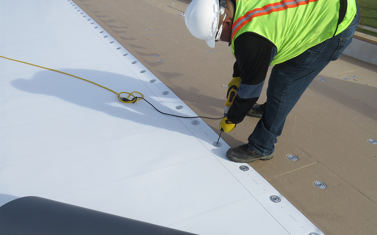 Commercial flat roof system in Tacoma